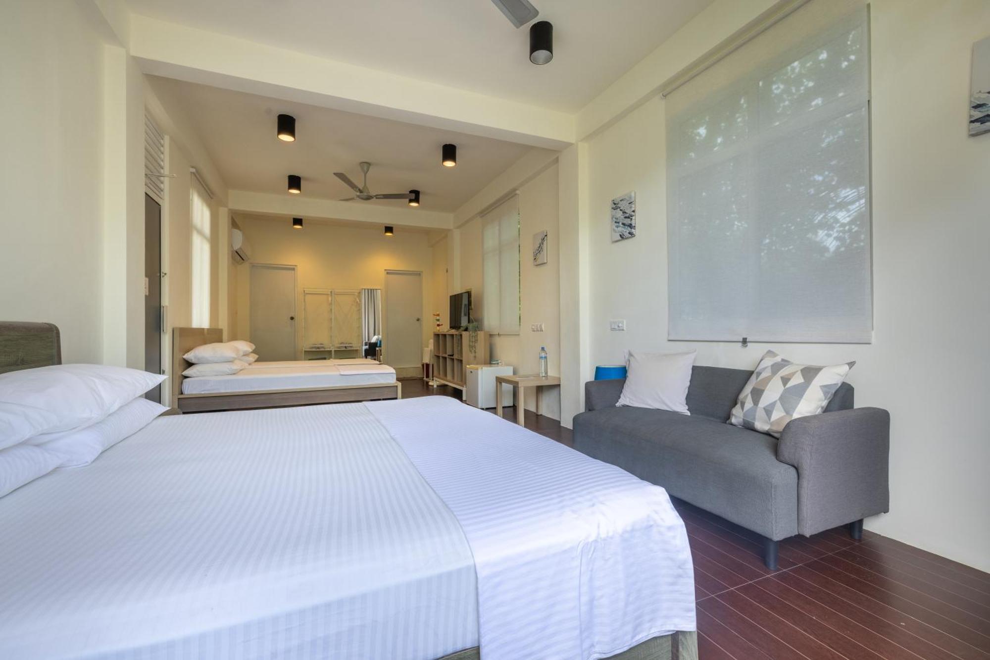 Three Hearts Guesthouse And Villas Fulhadhoo Room photo