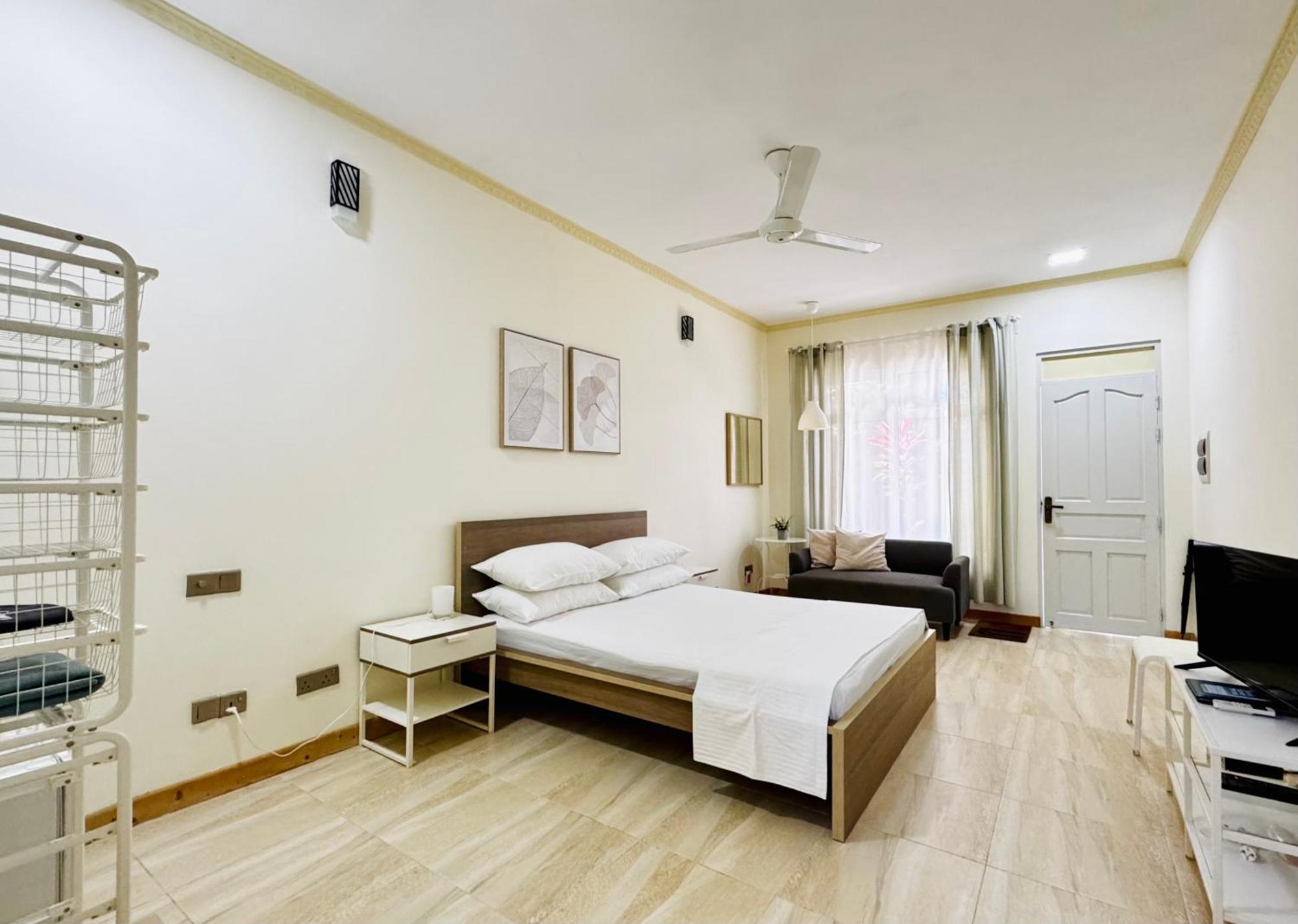 Three Hearts Guesthouse And Villas Fulhadhoo Room photo